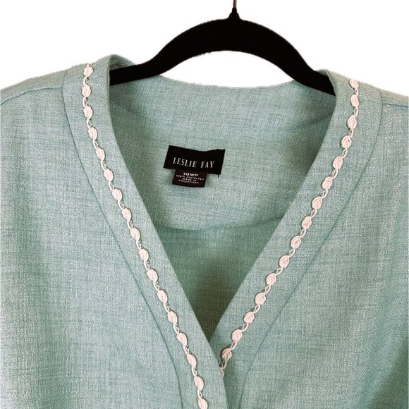 Leslie Fay 2-piece Robin Egg Blue Skirt Suit Set with Short Sleeves. Size 18WP - Picture 3 of 4